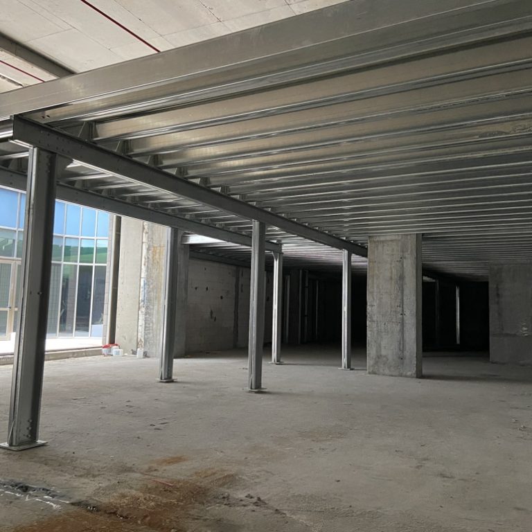https://www.pramoprefabrik.com/projects/bahcelievler-avm-ici-hafif-celik-asmakat-dukkan-projesi/