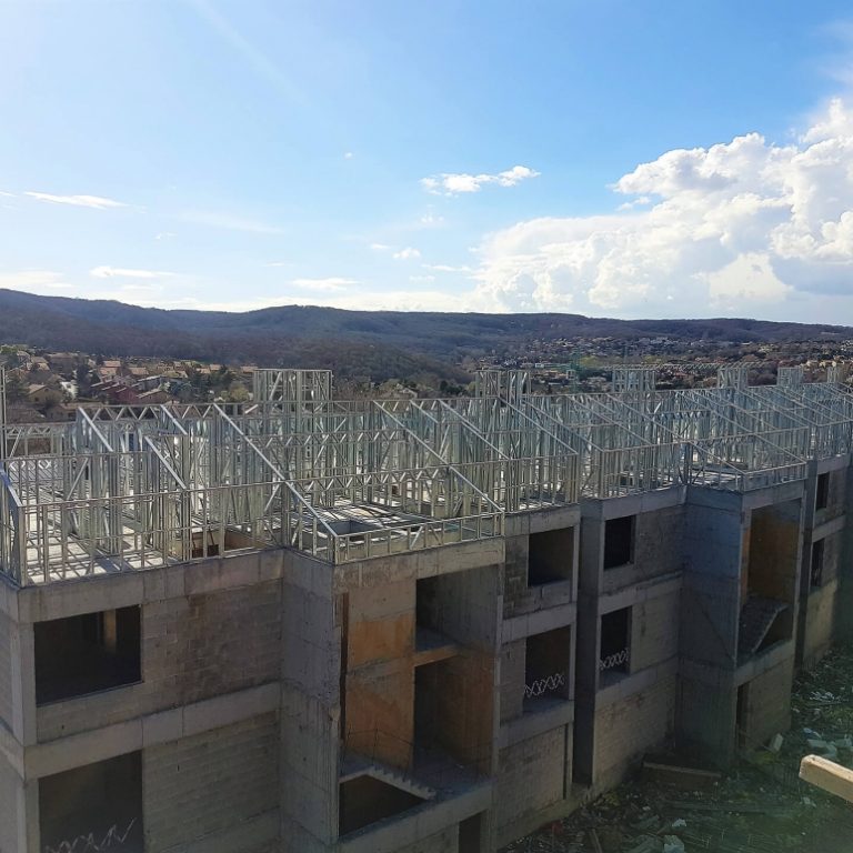 https://www.pramoprefabrik.com/projects/zekeriyakoy-toplu-villa-projesi-hafif-celik-isleri/